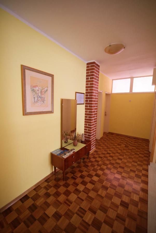 Balen Guest House Раб Экстерьер фото